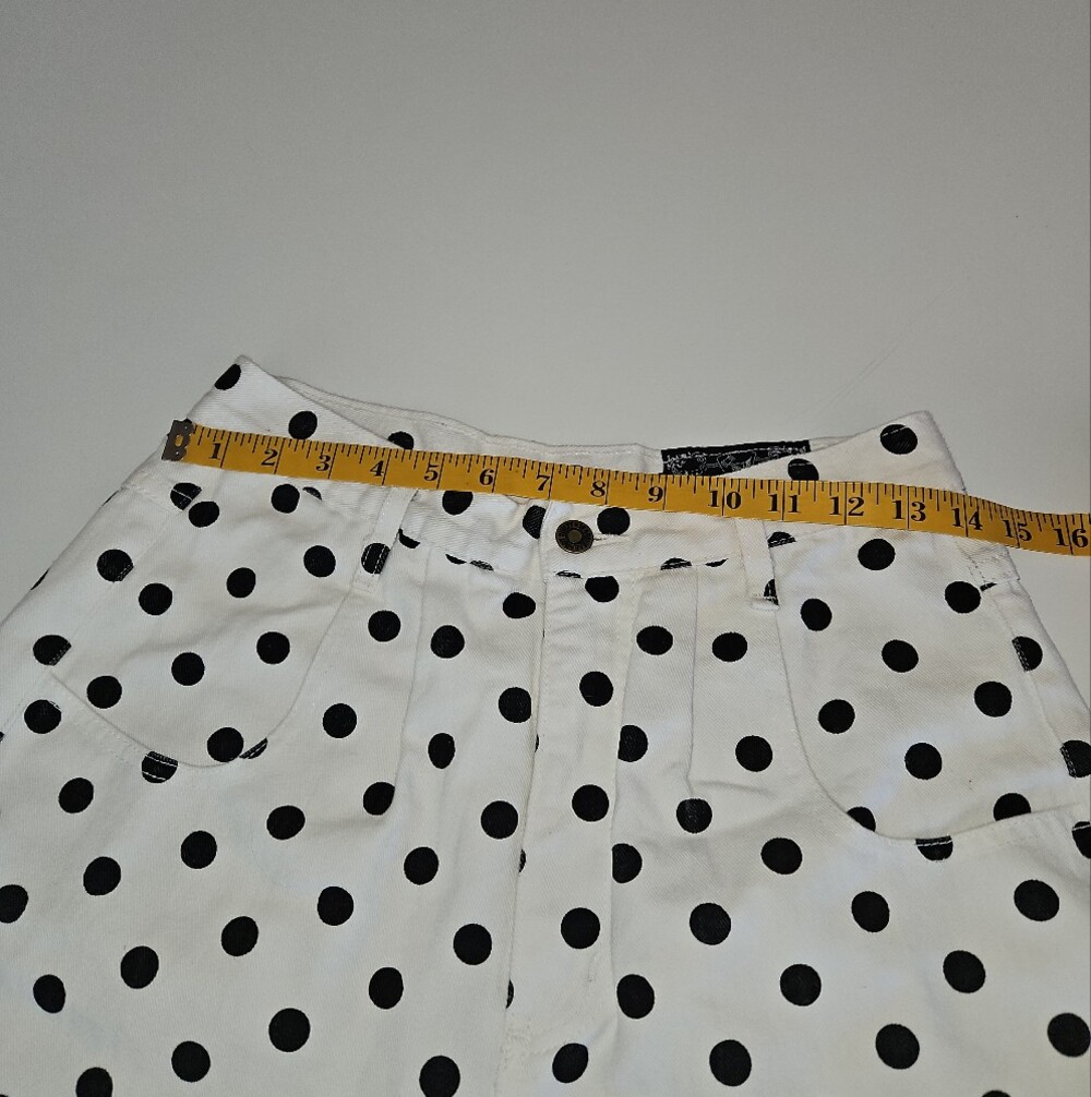 NOT GUILTY USA White & Black Polka Dot High-Waist Women’s Bermuda Denim I Shorts - Picture 5 of 5